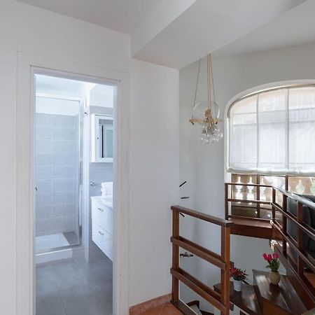 Penthouse With Jacuzzi On Private Terrace In Trastevere โรม ภายนอก รูปภาพ