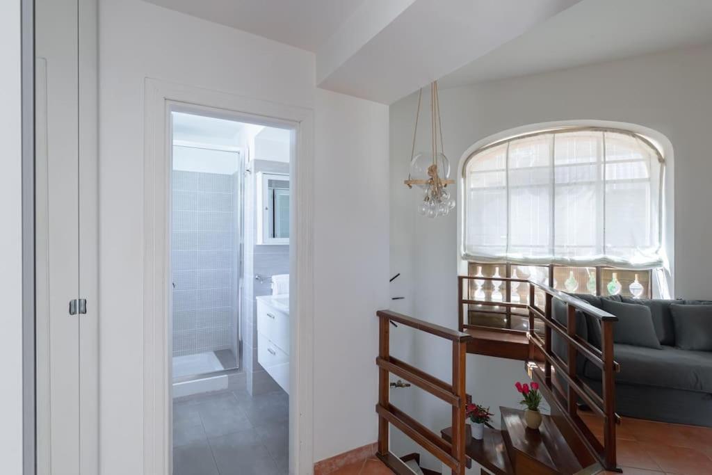Penthouse With Jacuzzi On Private Terrace In Trastevere โรม ภายนอก รูปภาพ